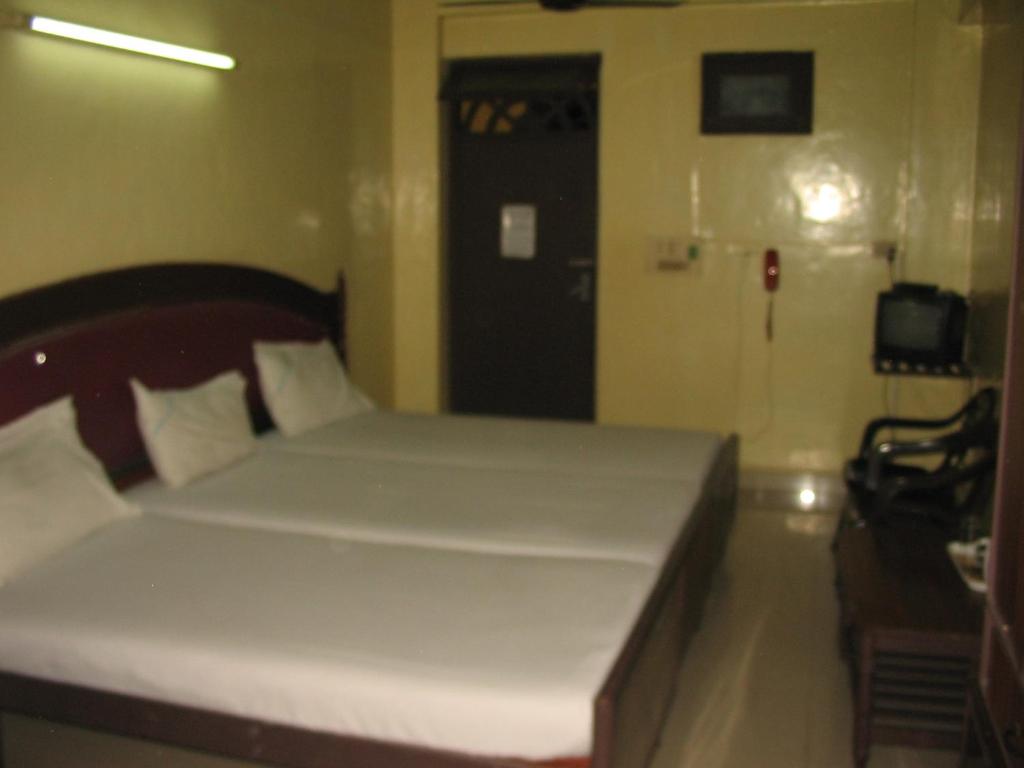 Трехместный (Трехместный номер с вентилятором), Hotel Sorrento Guest house Anna Nagar