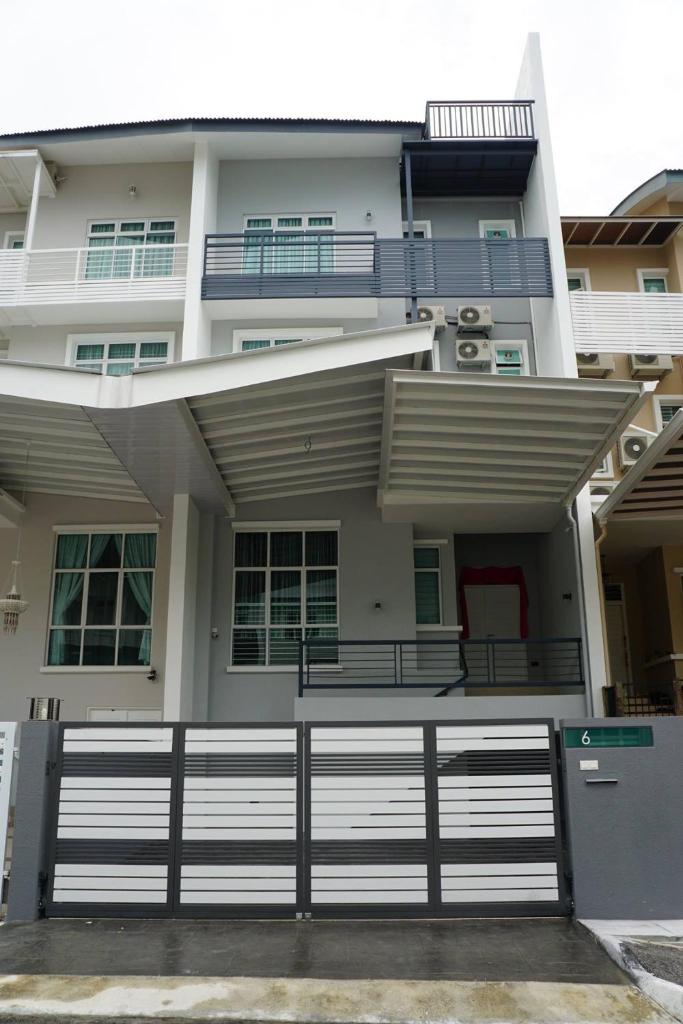Shamrock Boutique Villa photo 4