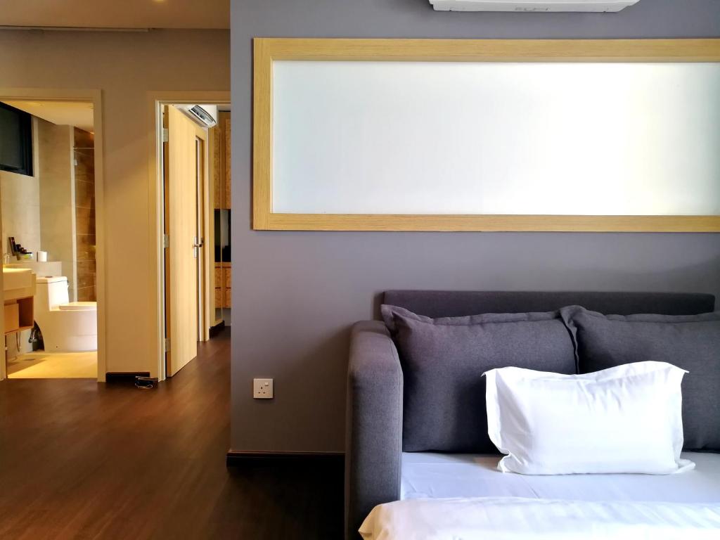 Сьюит (The Splendor Suite), M Summit 191 Executive Hotel Suites