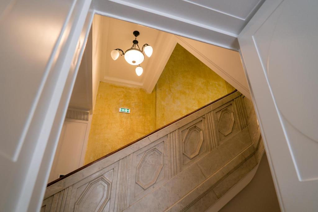 Одноместный (Стандартный одноместный номер с бесплатной парковкой), Public House Hotel