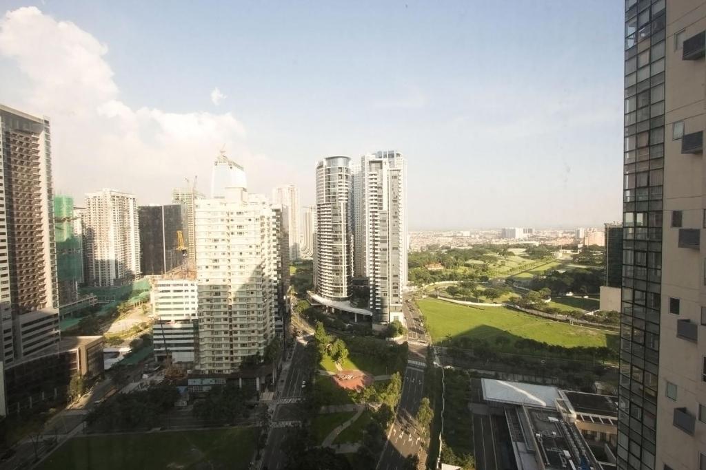 Апартаменты (Апартаменты с 1 спальней), Oasis Regency @ Fort Victoria BGC