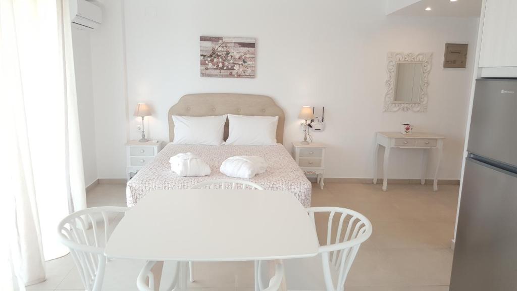 Bella Mare Luxury Apartments Room Type - Studio Apartment with Sea View - Ground Floor