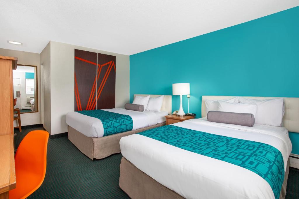Howard Johnson by Wyndham Colorado Springs photo 4