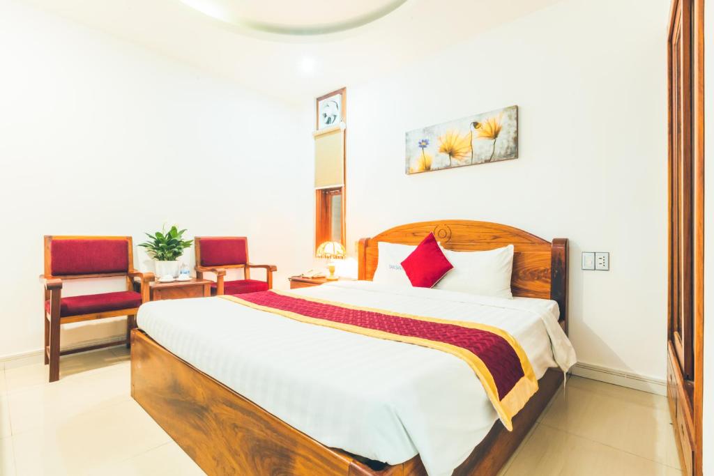 Двухместный (Улучшенный двухместный номер с 1 кроватью), San San Hotel Da Nang