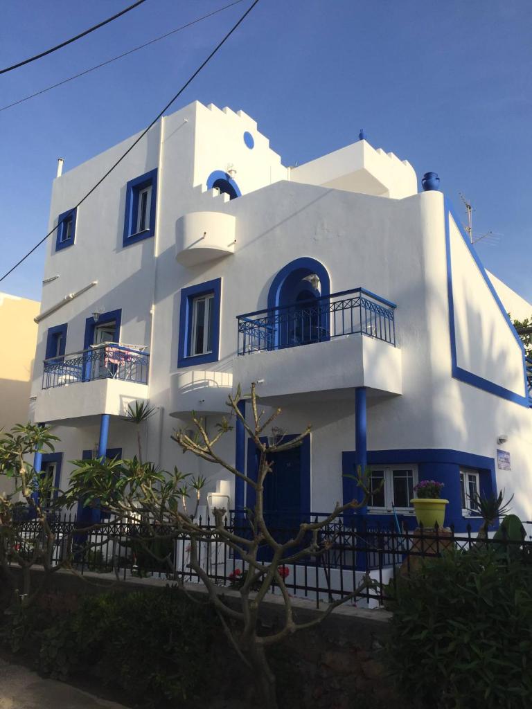 Psaras Apartments photo 2