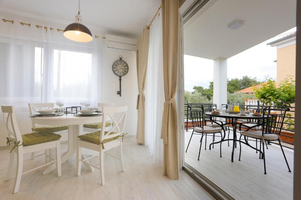 Apartments Villa Stina photo 1