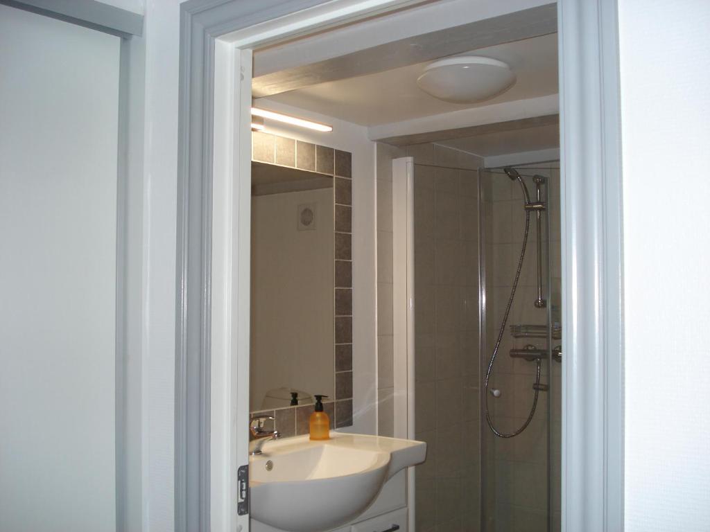 Jysse's Bed & Bath photo 4