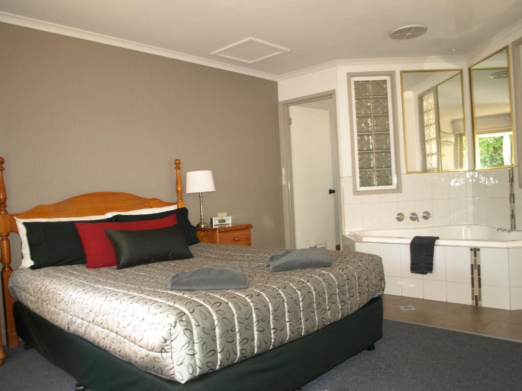 Old Coach Motor Inn Echuca photo 1