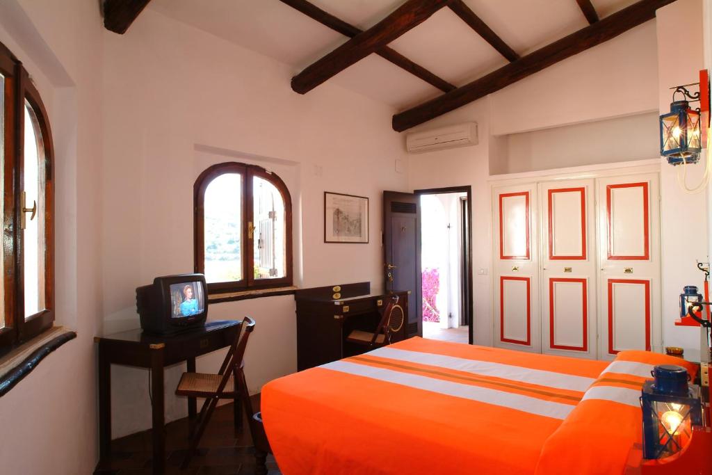 Hotel Cala di Mola photo 2