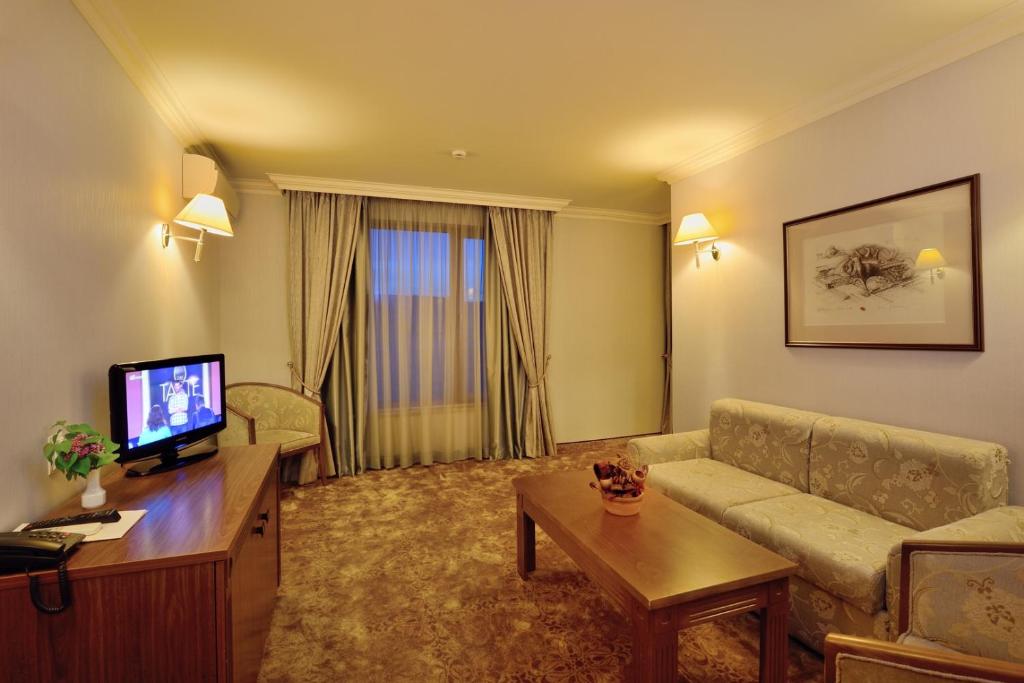 Hotel Club Central photo 2