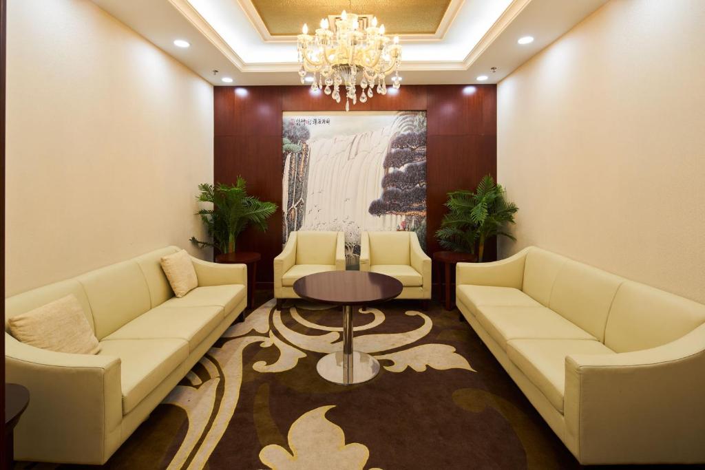 Soluxe Hotel Niamey photo 1