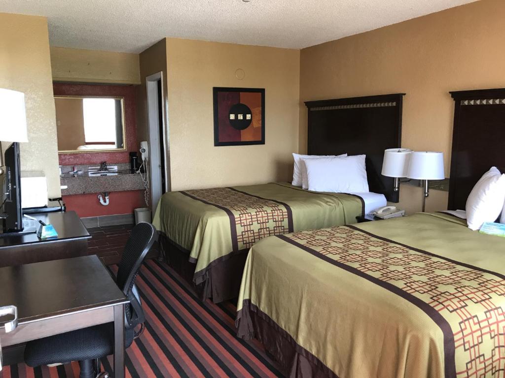 Days Inn by Wyndham Corpus Christi Beach photo 3