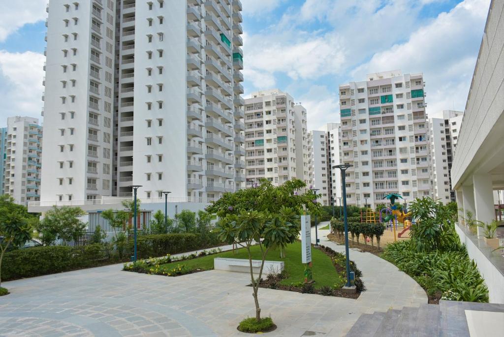 LE Chalet - Serviced Luxury Condominium