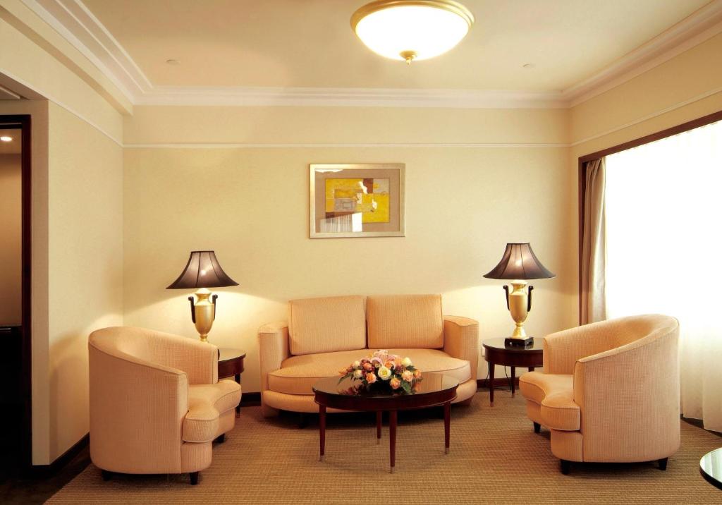 Сьюит (Люкс), Howard Johnson Ginwa Plaza Hotel