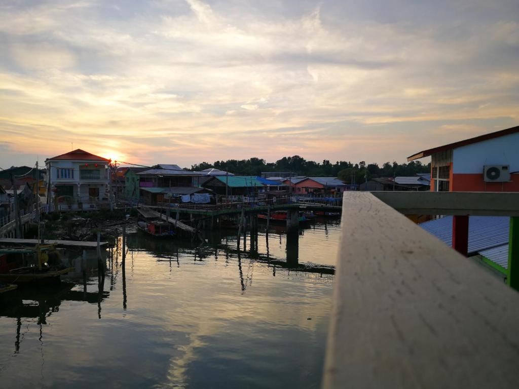 Pulau Ketam D'island beds&cafe photo 1