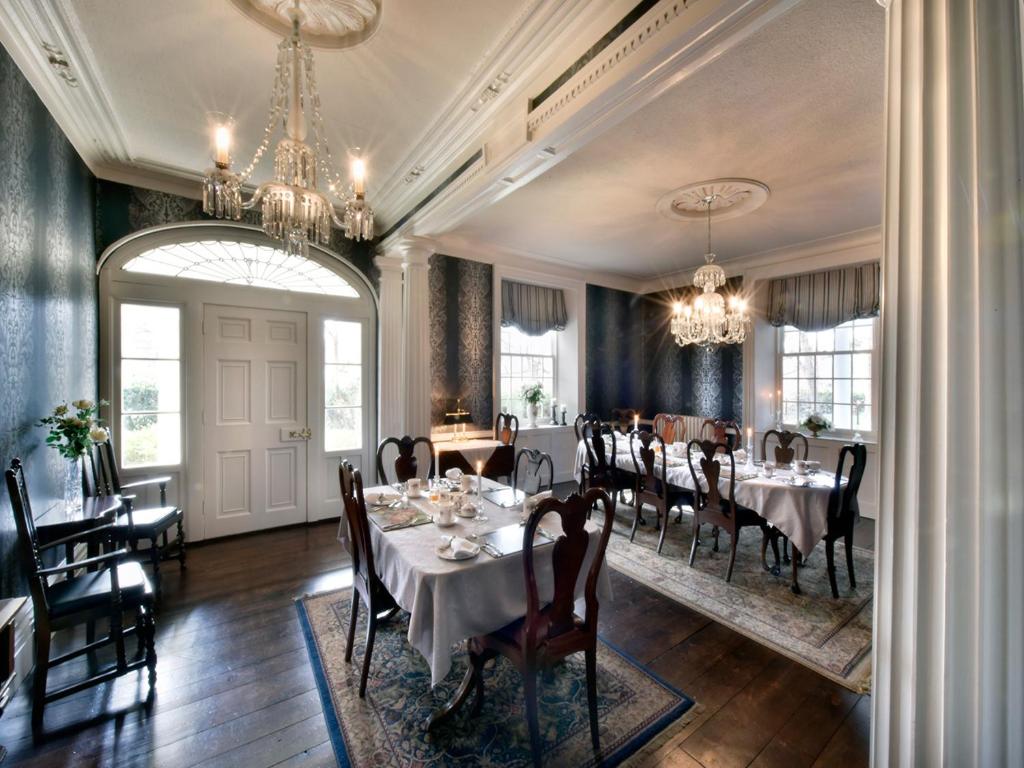 Brockamour Manor Bed and Breakfast photo 4