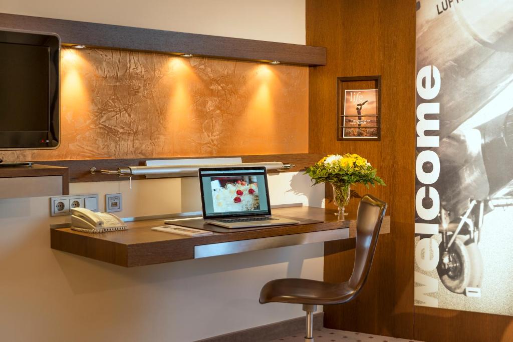 Двухместный (Номер «Комфорт» с кроватью размера «king-size»), Dorint Hotel Frankfurt-Niederrad