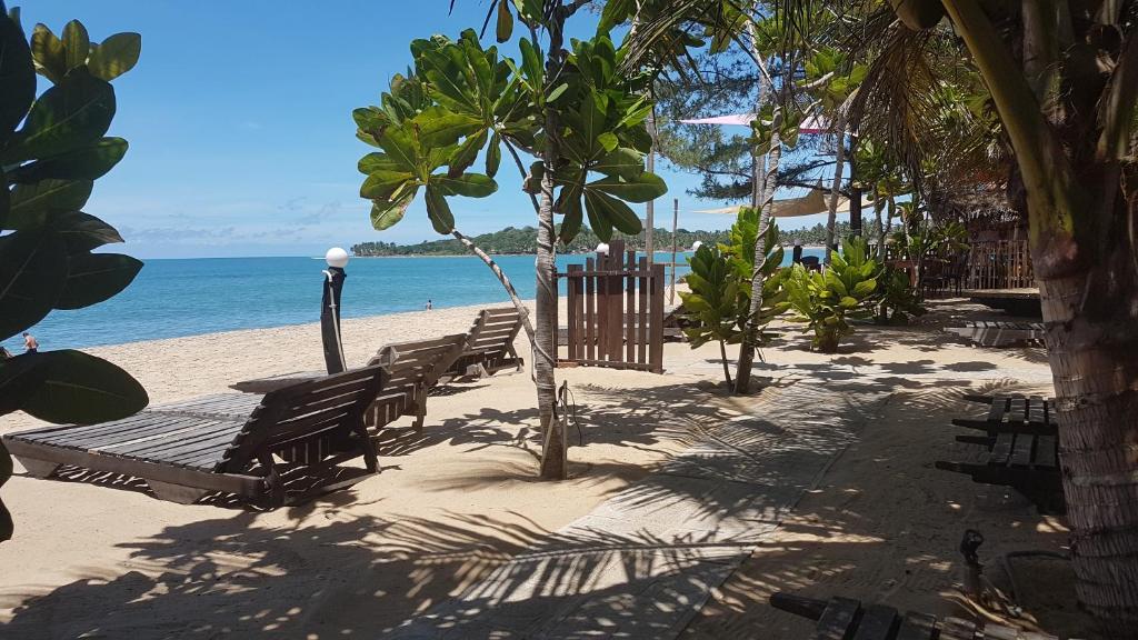 Sandy Beach Hotel photo 4