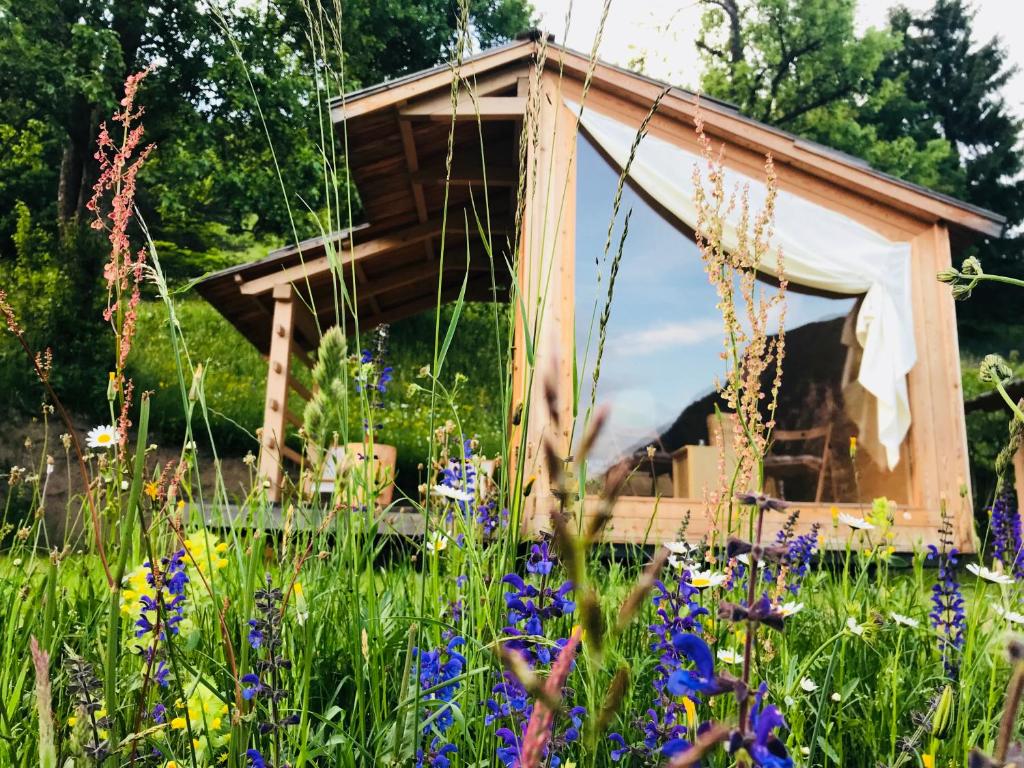 Mountain view Glamping photo 3