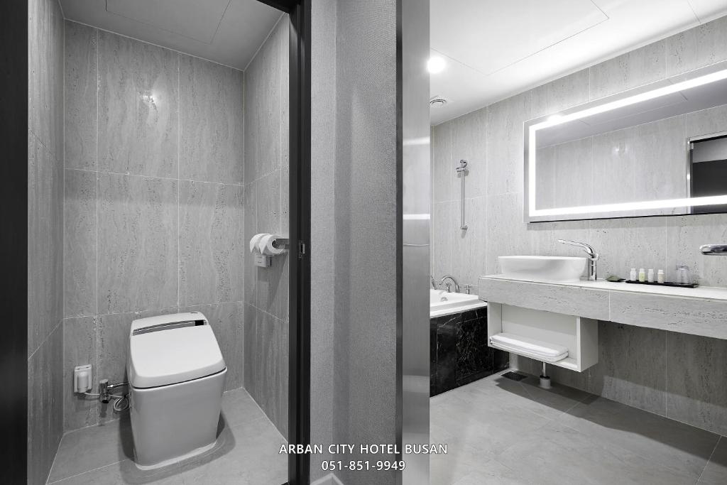 Arban City Hotel - Tap to explore photos