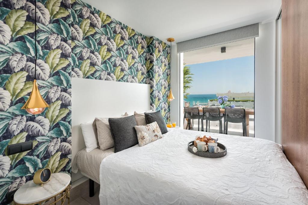 Marbella Luxury Frontline Beach W Panoramic View - Tap to explore photos