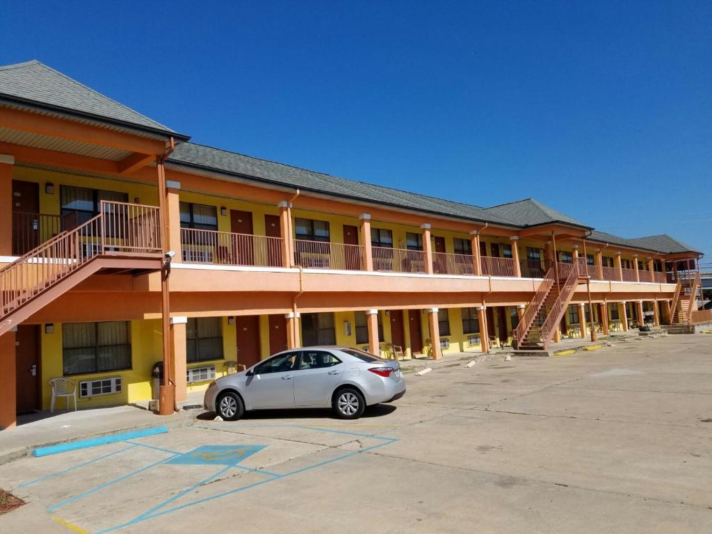 The Heart of Texas Motel image