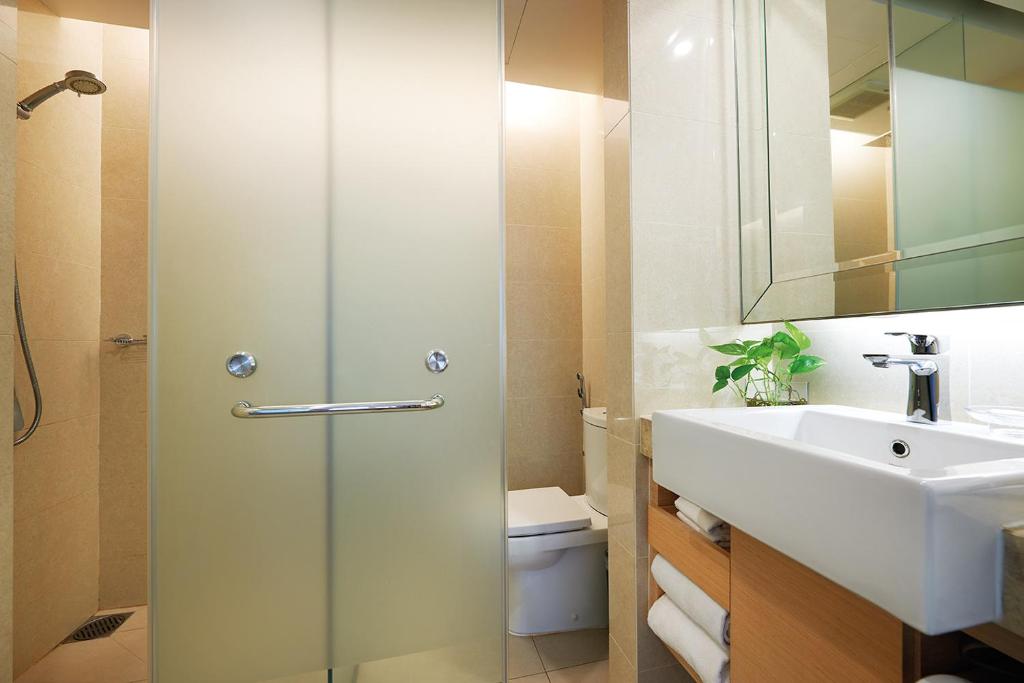 Двухместный (Номер Делюкс с кроватью размера «king-size»), Cosmo Hotel Kuala Lumpur