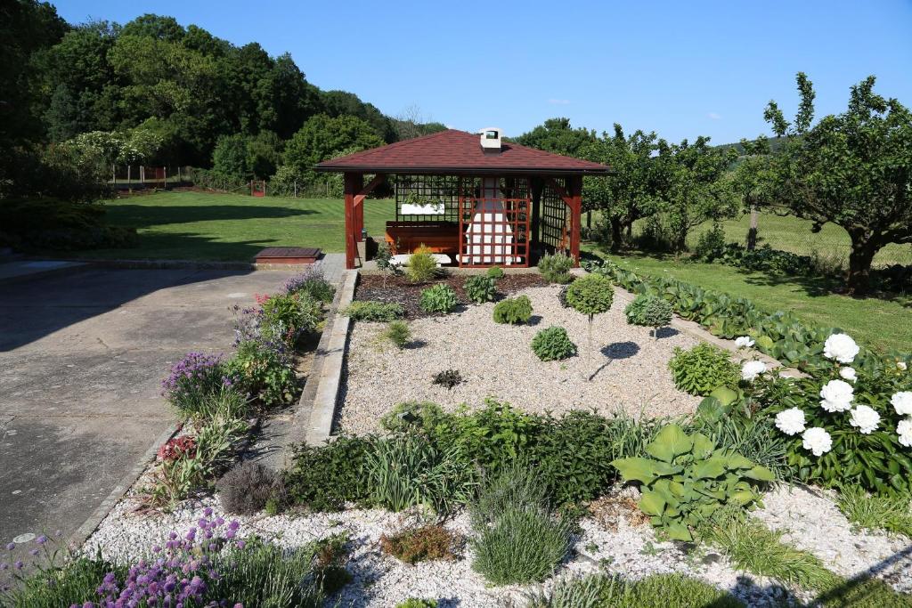Cottage Near The Forest photo 2