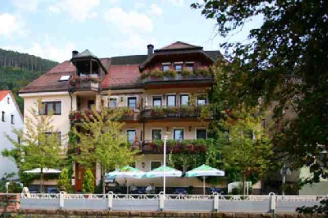 Hotel Restaurant Alte Linde photo 2