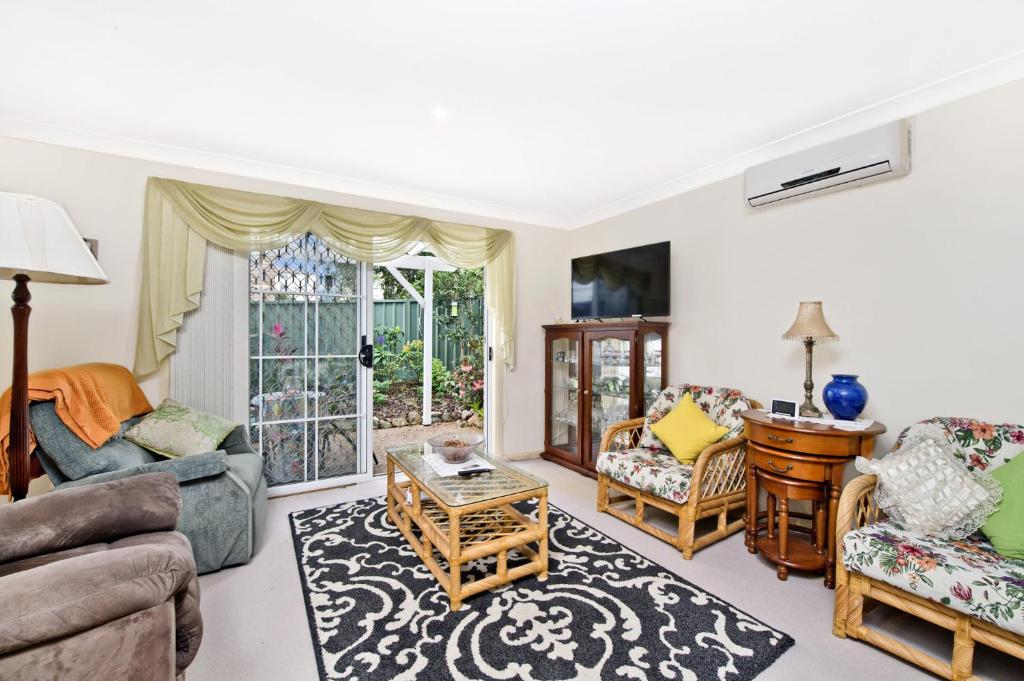 354 Owen Street Port Macquarie photo 4