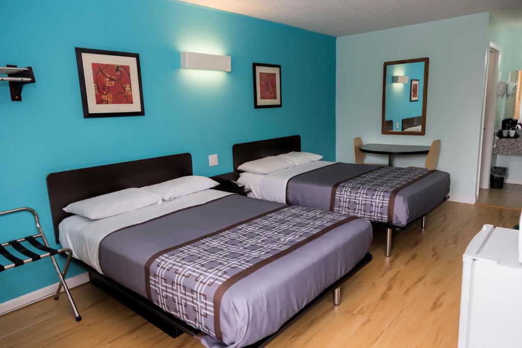 Relax Inn Front Royal photo 2