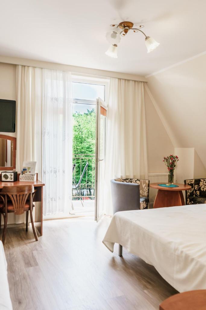 Трехместный (Трехместный номер), Hotel Cis