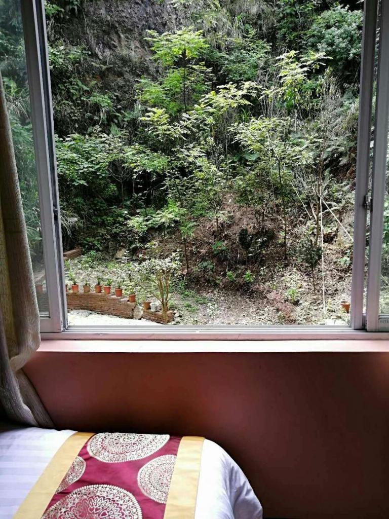Трехместный (Трехместный номер с собственной ванной комнатой), Shan Ju Ge Hotel Yangshuo