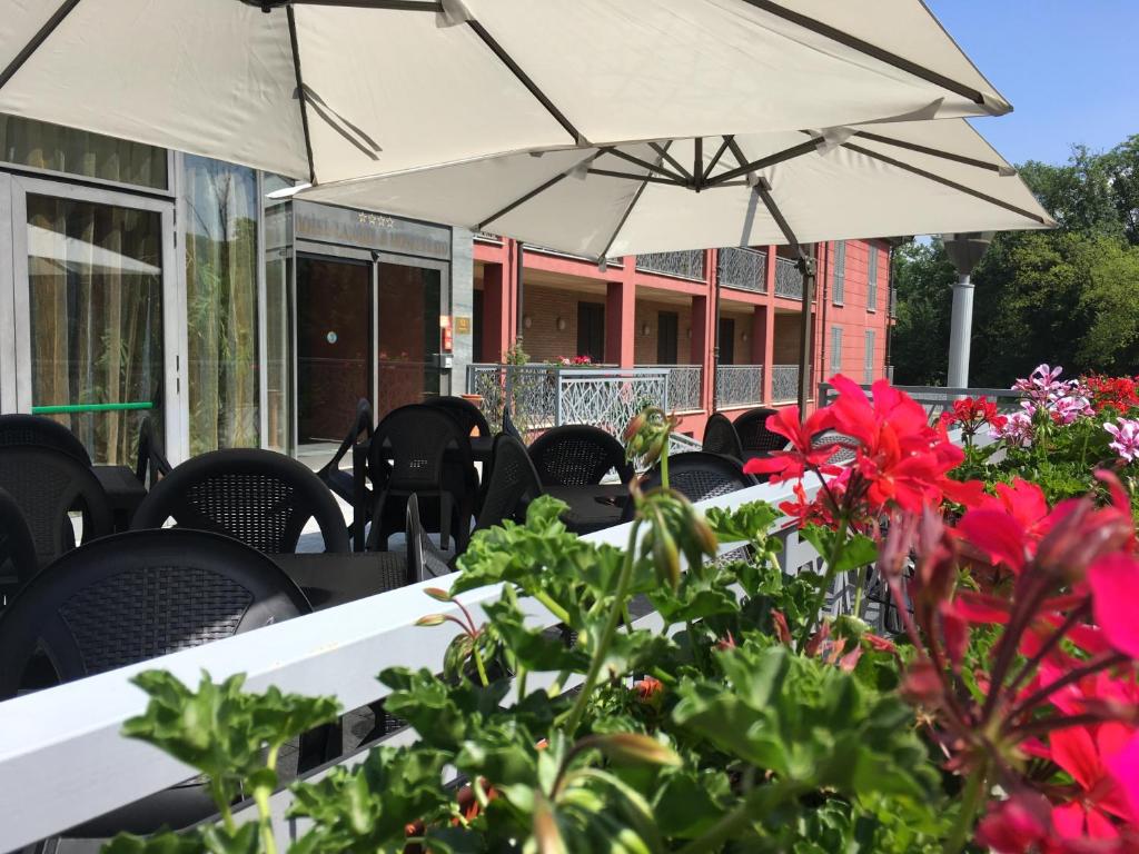 Hotel Langhe & Monferrato photo 2