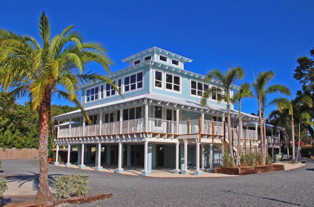 Dolphin Point Villas image