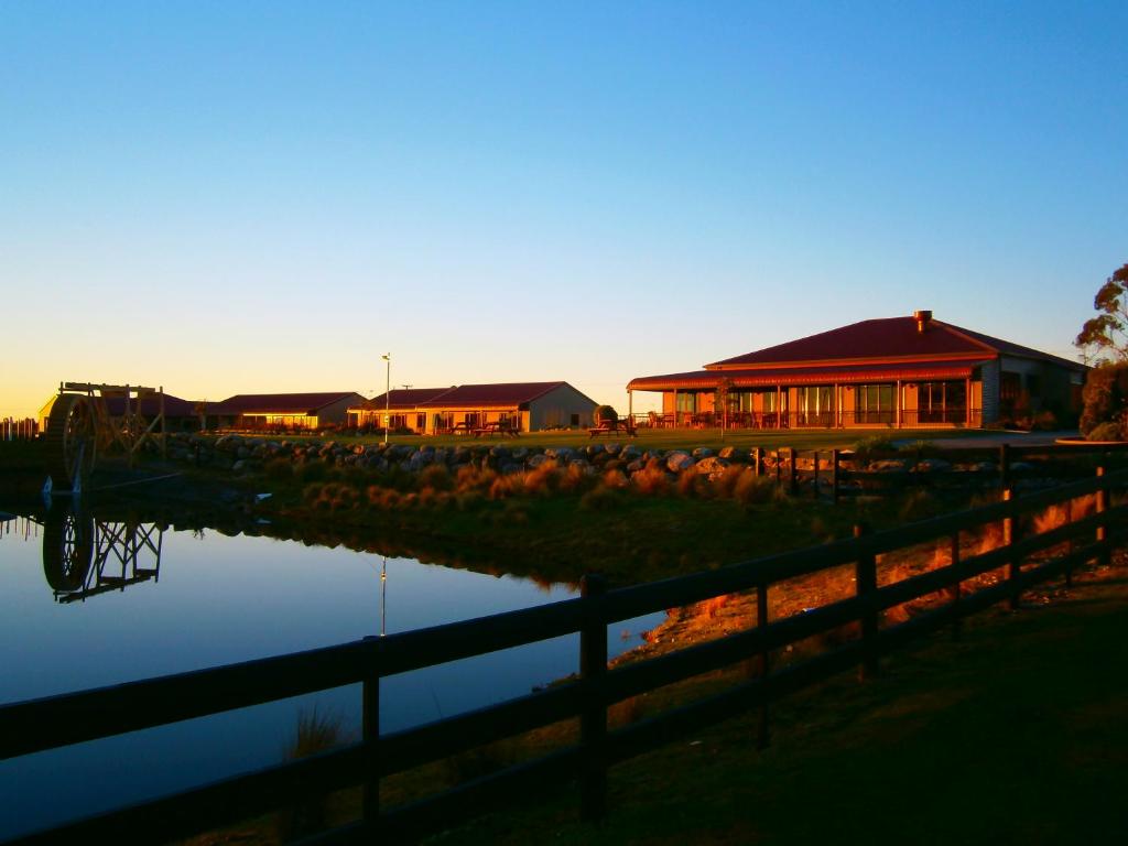 Stations Inn photo 1