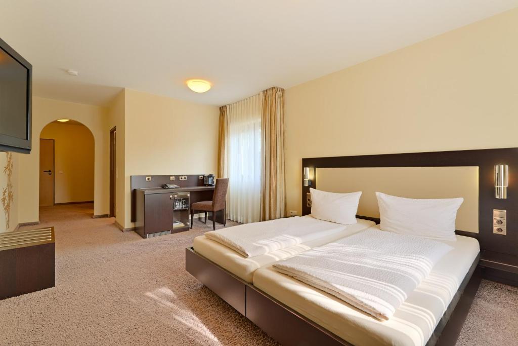Сьюит (Полулюкс), Hotel Zur Post