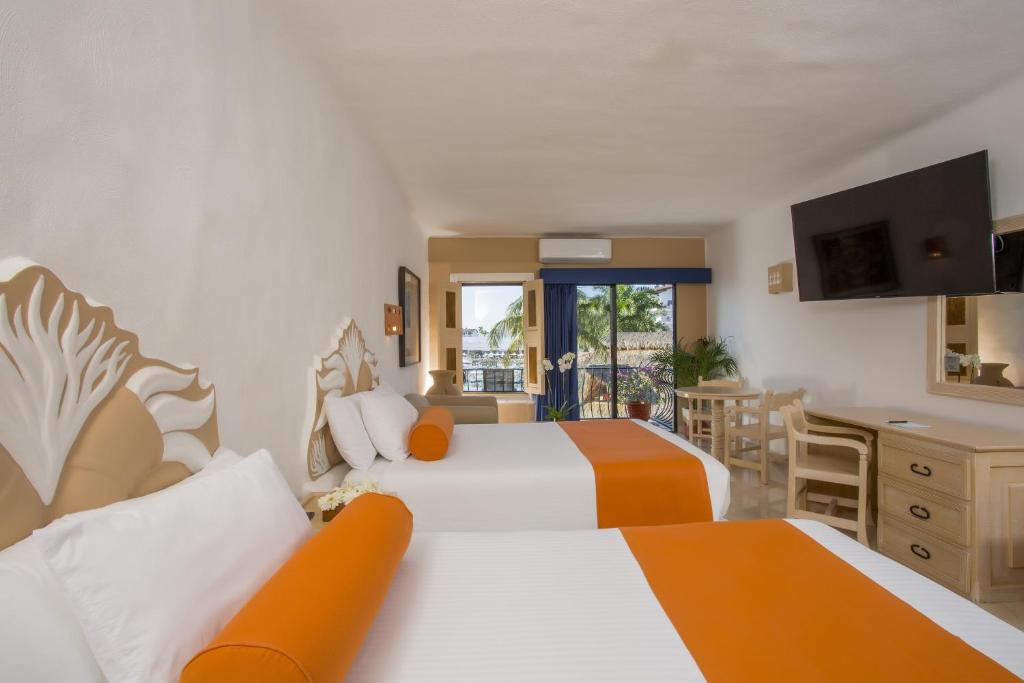Двухместный (Promo Free Kids), Flamingo Vallarta Hotel & Marina