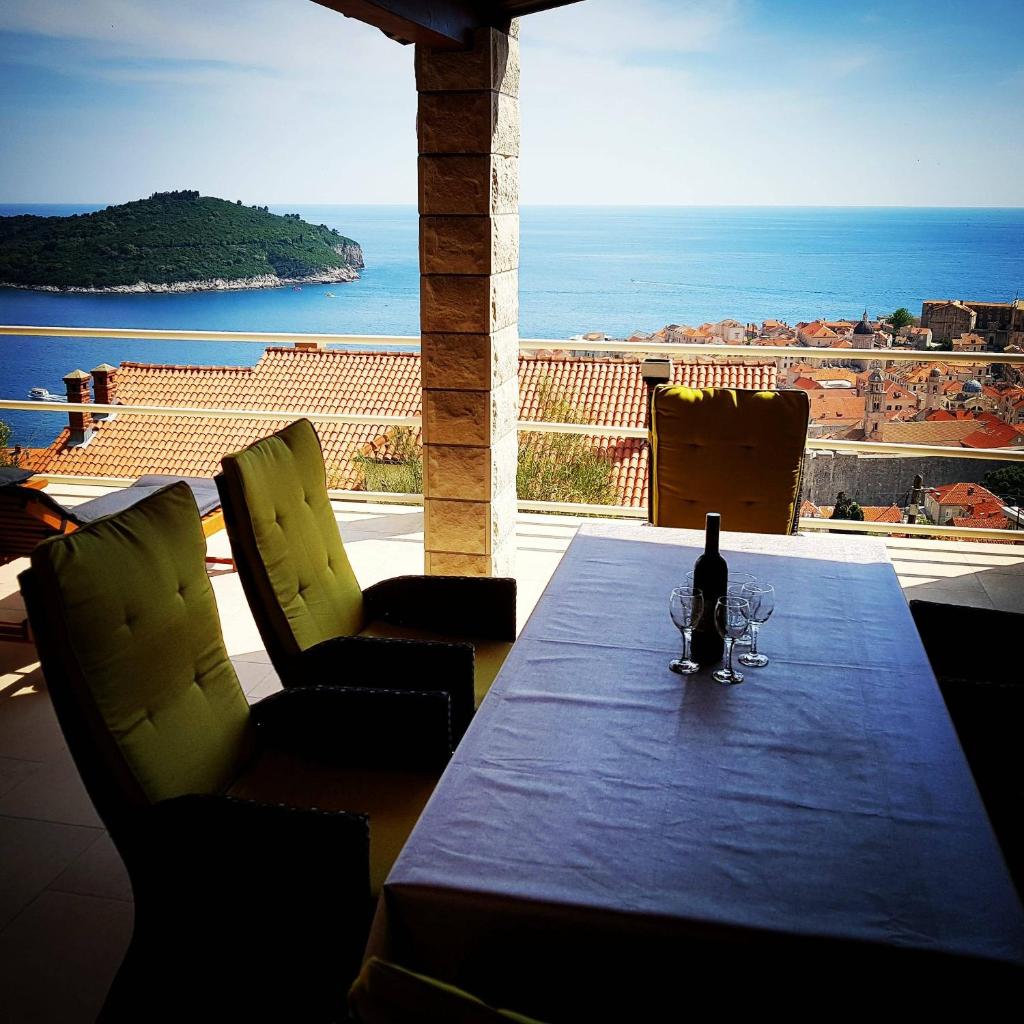 Old Town & Sea View photo 2