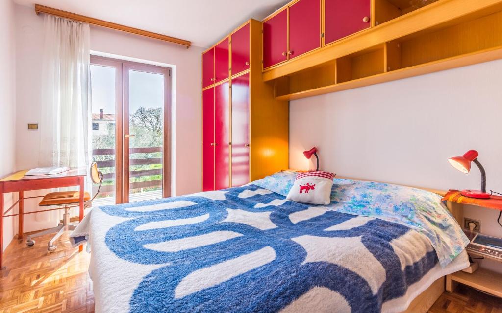 Three-Bedroom Apartment Meden photo 3