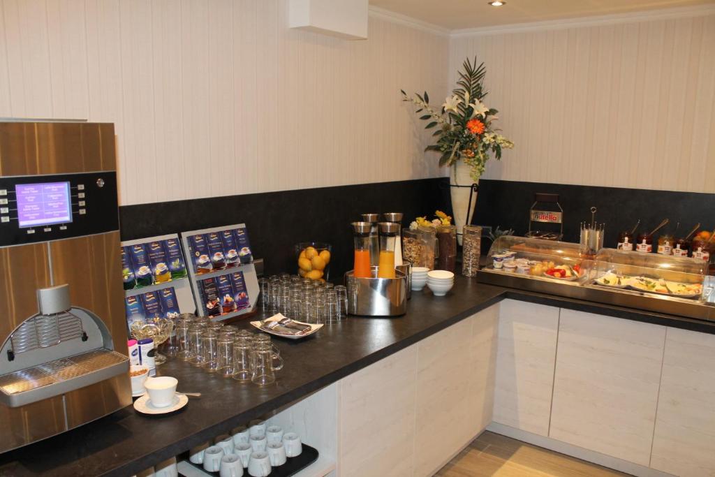 Hotel Doberaner Hof photo 2
