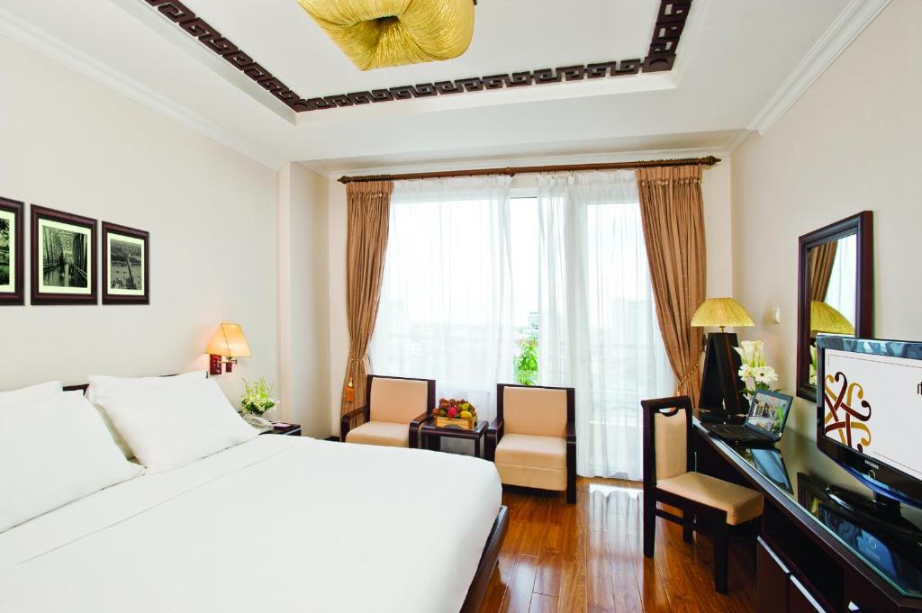 Двухместный (Двухместный номер Делюкс с 1 кроватью и балконом), Cherish Hue Hotel