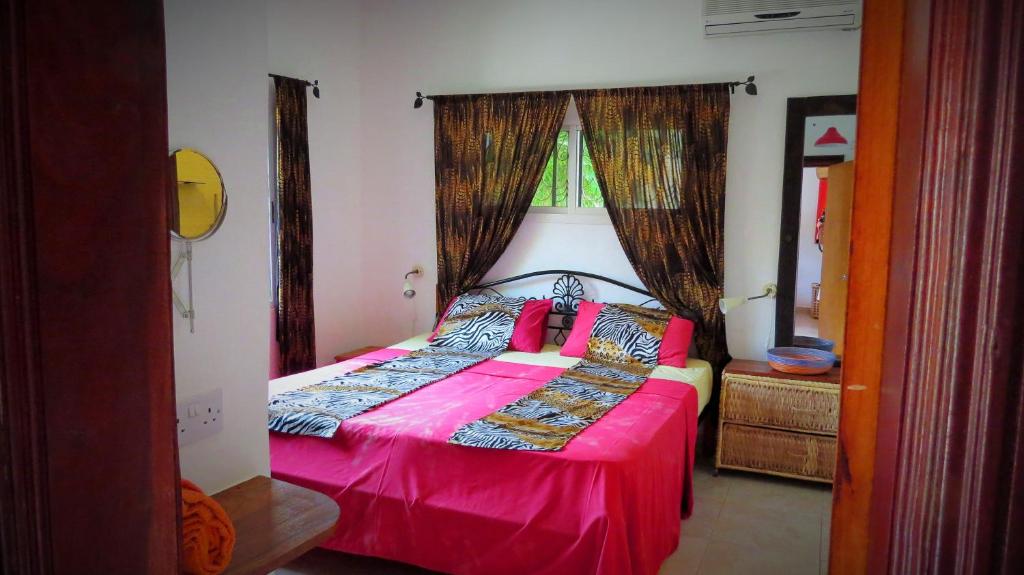 Kingfishers Apartments photo 4