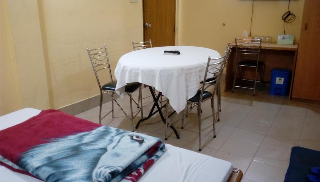 Royal Park Residential Hotel photo 2