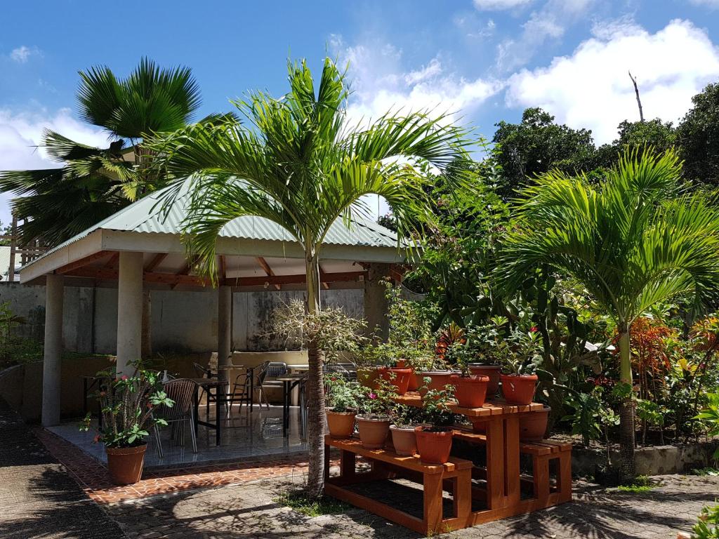 Island Bungalow photo 3