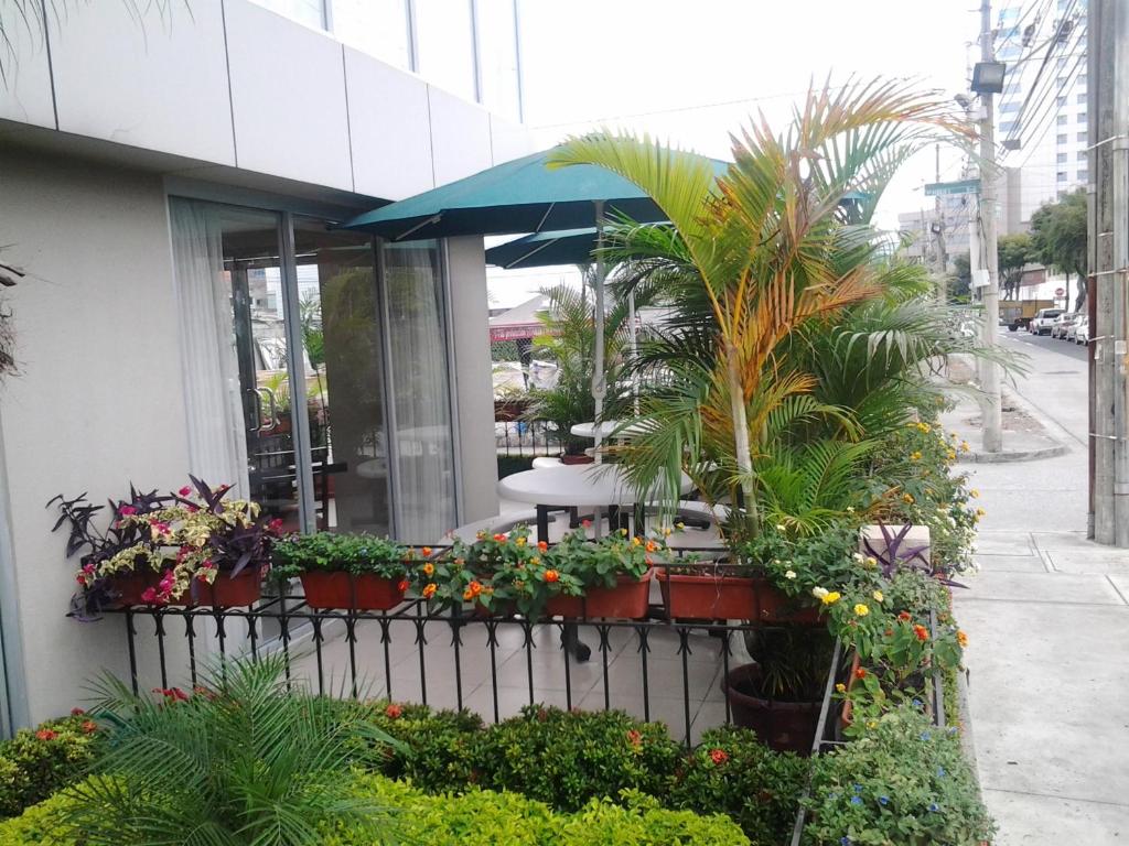 HM International Hotel photo 2