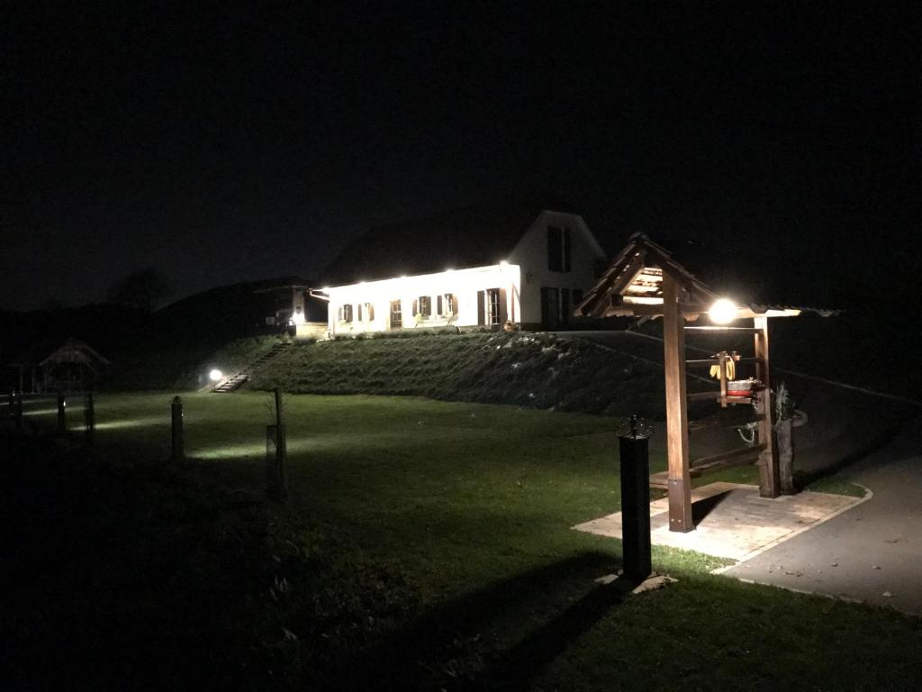 Tourist farm Artisek photo 2