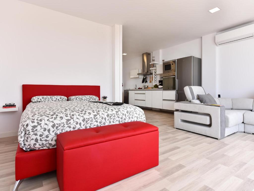 Penthouse Beyond Amadores photo 1