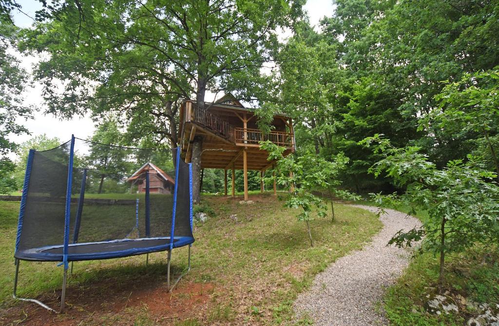 Treehouse Resnice -Mrežnica photo 3