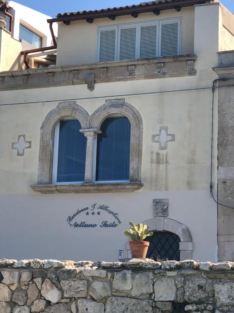Nettuno Suite, Syracuse